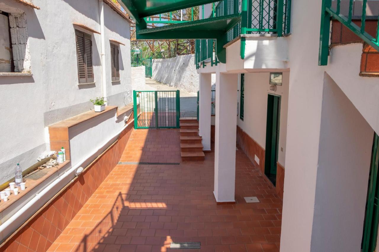 B&B Casa Vacanza Cioffi Vico Equense Dış mekan fotoğraf